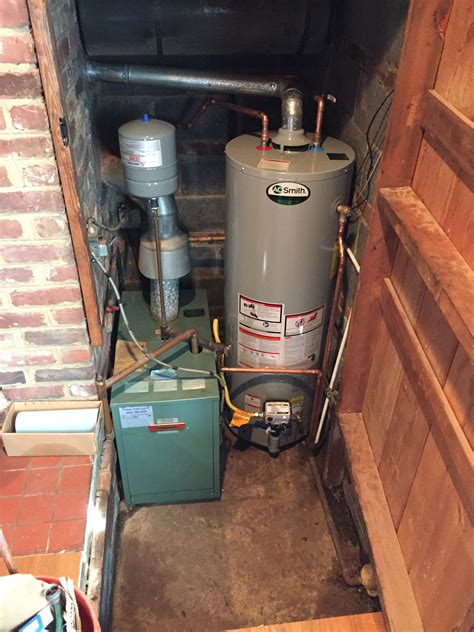 installing a gas water heater